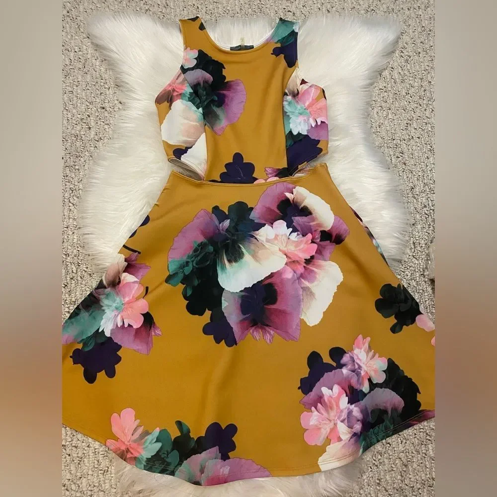Soprano Mustard Yellow - Picture 1 of 6